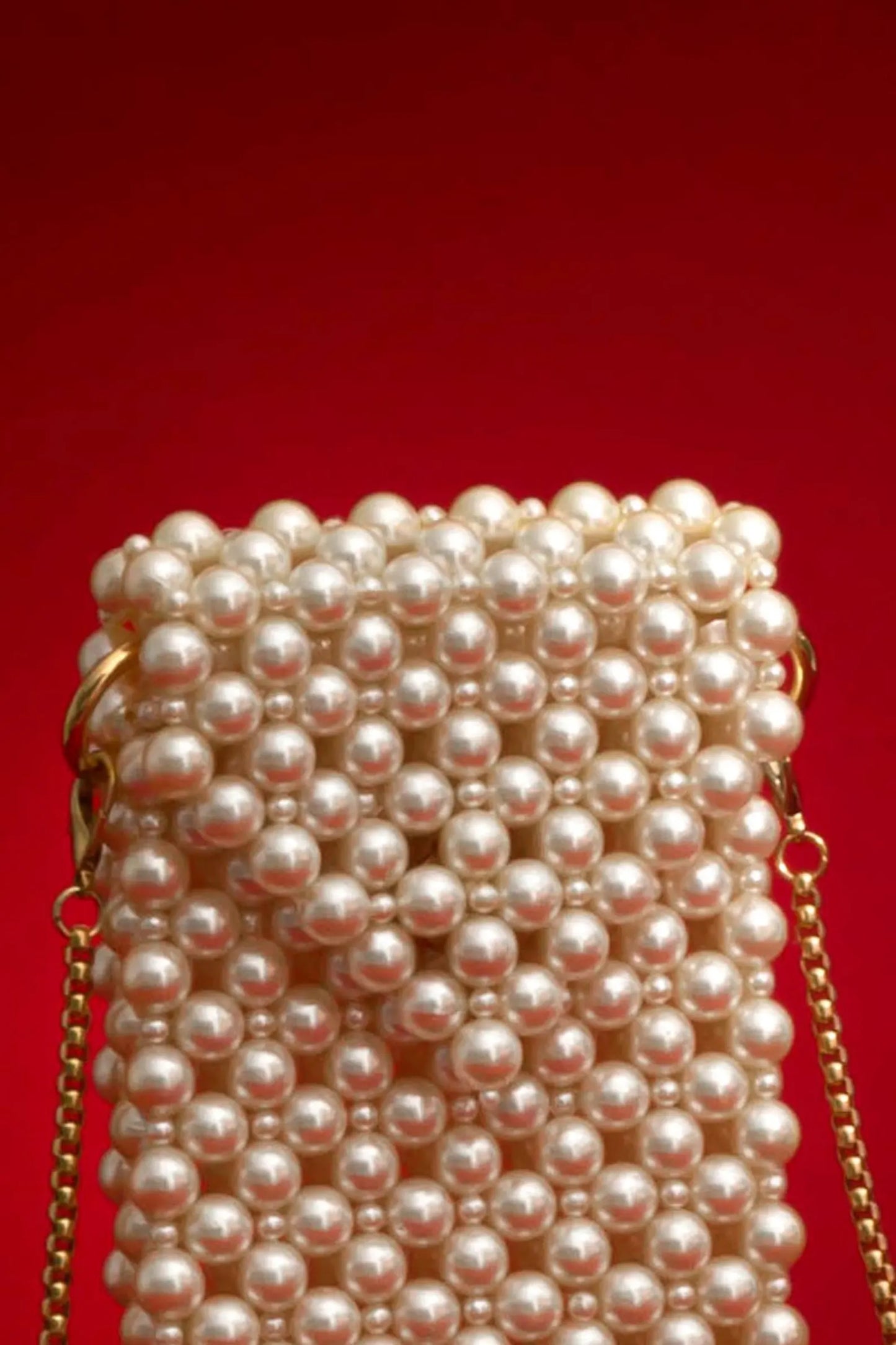 White Classic Pearl Crossbody Mobile Bag